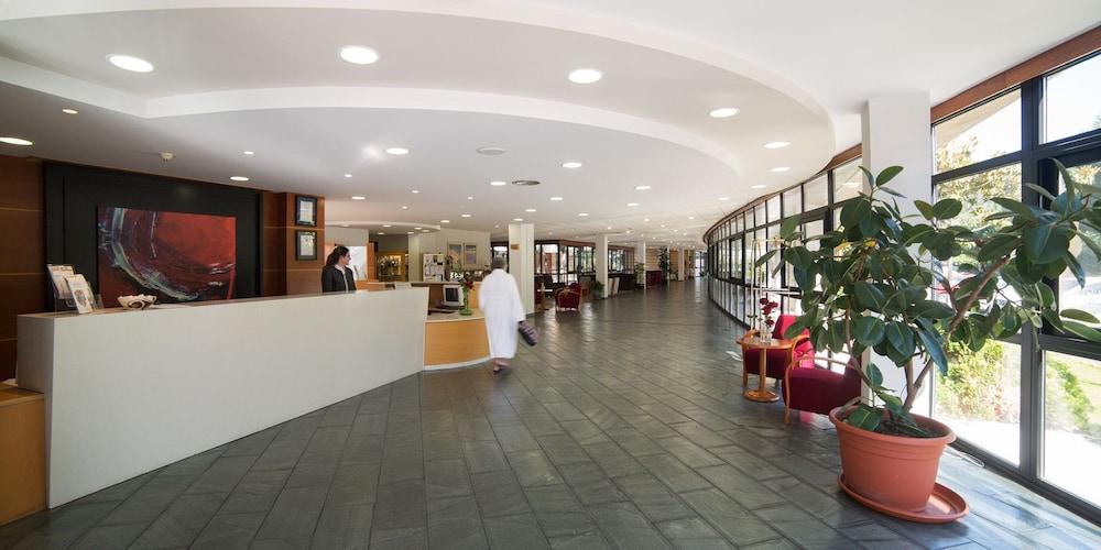 Hotel Caldaria Y Balneario 4*